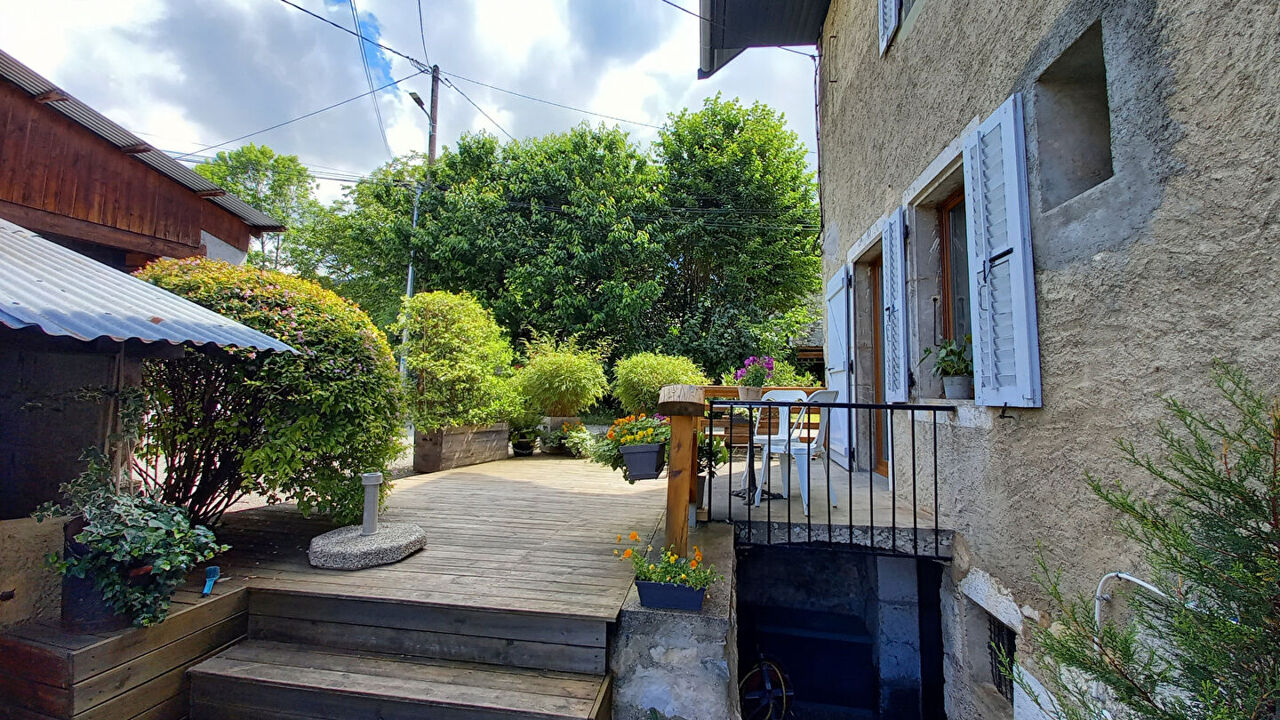 maison 6 pièces 143 m2 à vendre à Mouxy (73100)