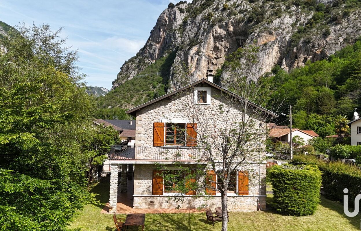 maison 6 pièces 125 m2 à vendre à Ornolac-Ussat-les-Bains (09400)