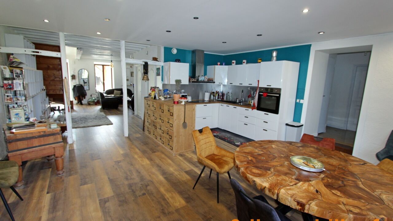 maison 5 pièces 163 m2 à vendre à Lons-le-Saunier (39000)