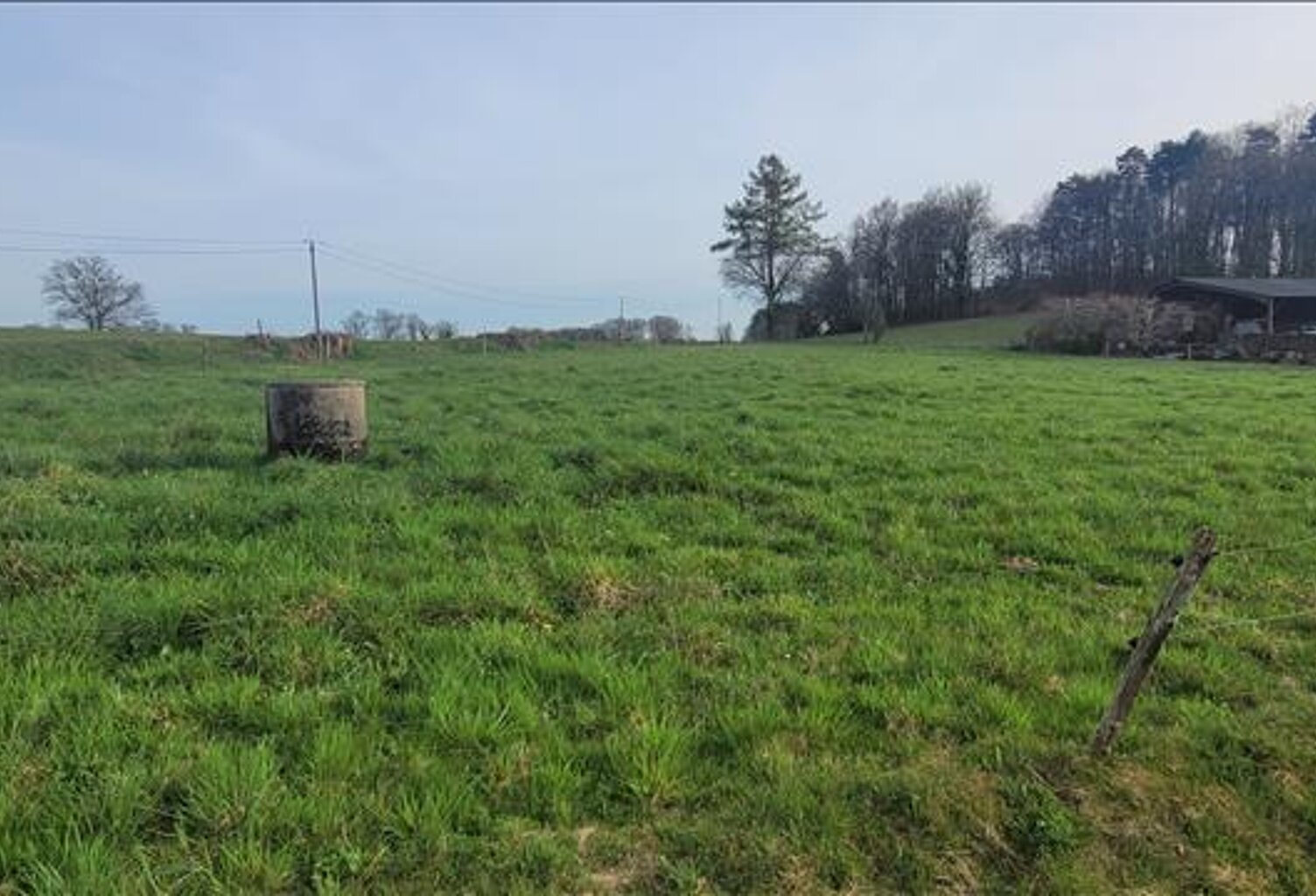 Terrain à bâtir de 0 pièces principales — photo 1