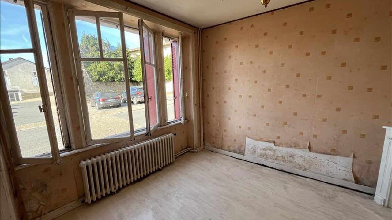 maison 5 pièces 176 m2 à vendre à Brigueuil (16420)