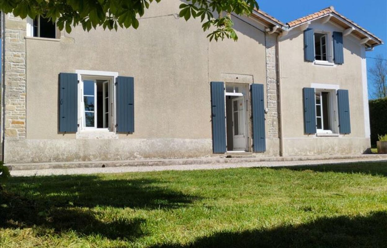 maison 4 pièces 89 m2 à vendre à Paizay-le-Chapt (79170)