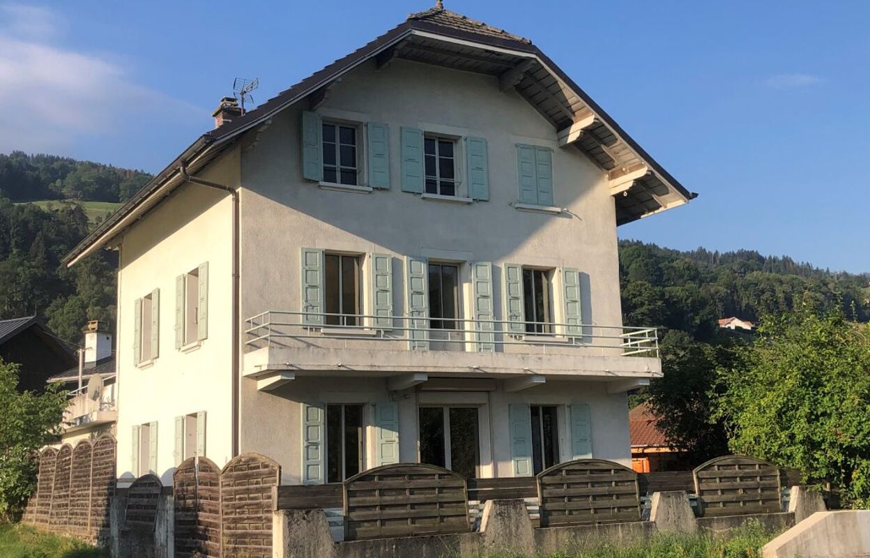 maison 12 pièces 210 m2 à vendre à Domancy (74700)