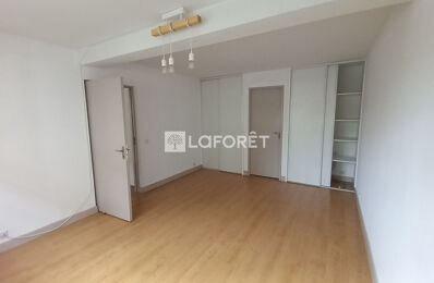 location appartement 650 € CC /mois à proximité de Sauveterre (30150)