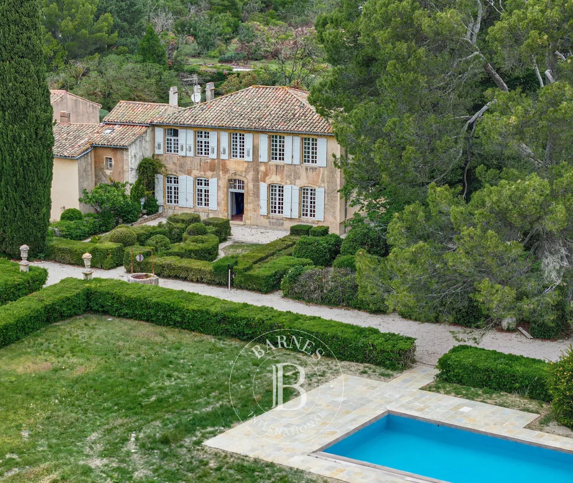 Aix-en-Provence Maison 10 pièces 550 m²