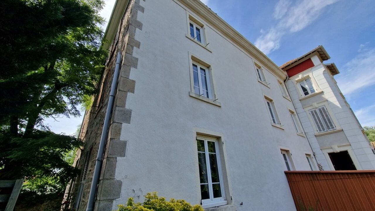 maison 12 pièces 204 m2 à vendre à Boën-sur-Lignon (42130)