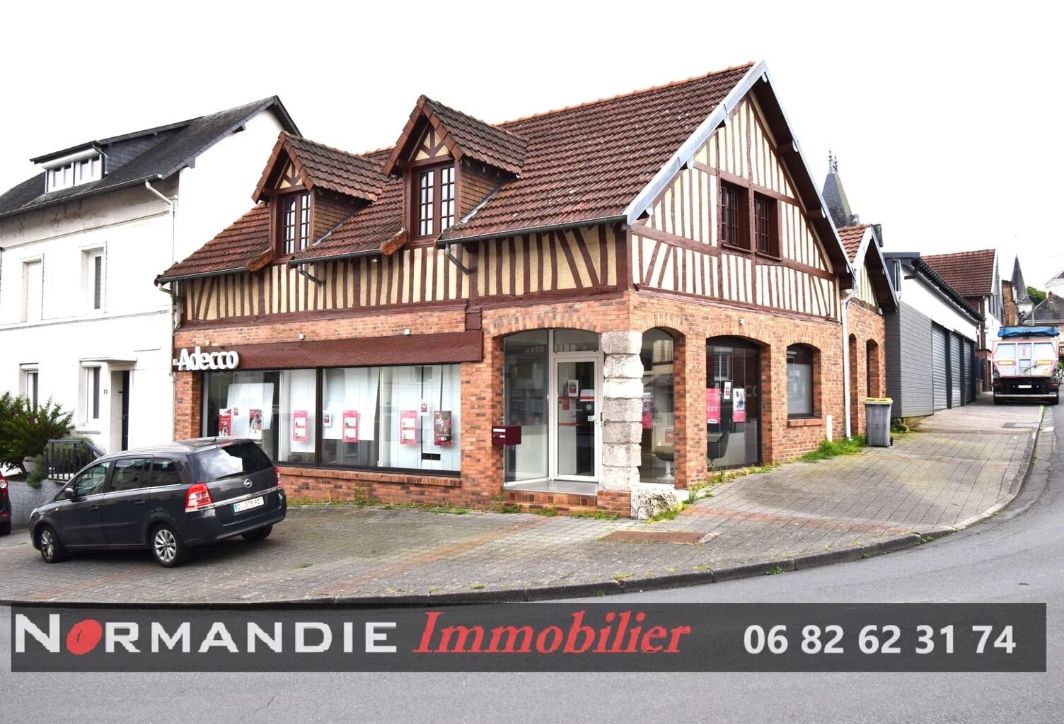 Local commercial — photo 1
