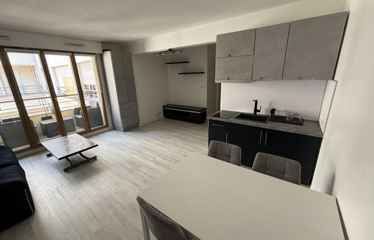 appartement 1 pièces 43 m2 à louer à Paris 11 (75011)