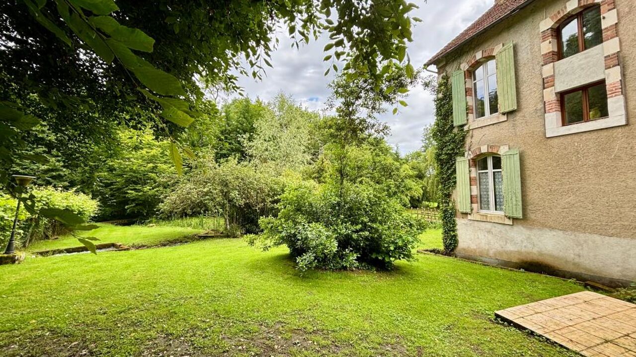 maison 9 pièces 436 m2 à vendre à Saulgé (86500)