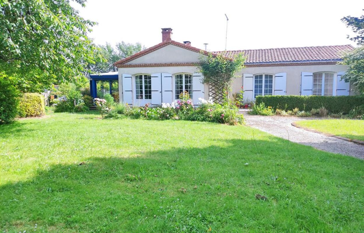 maison 8 pièces 137 m2 à vendre à Chavagnes-les-Redoux (85390)