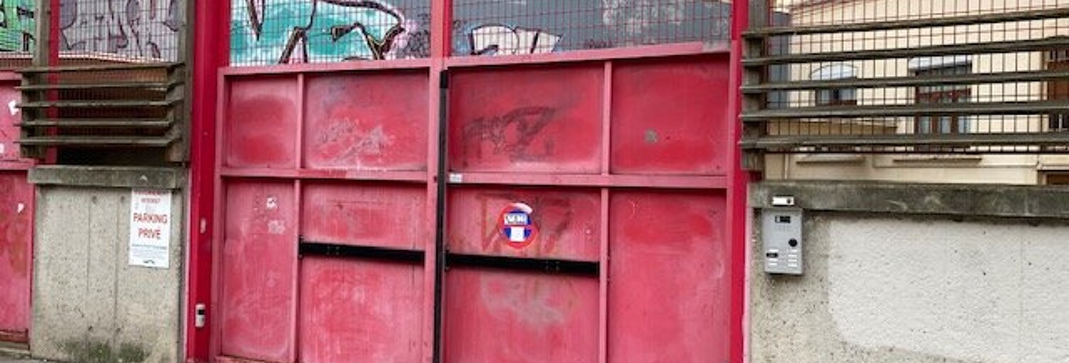 Garage   m² à louer à Saint-Étienne (42000)