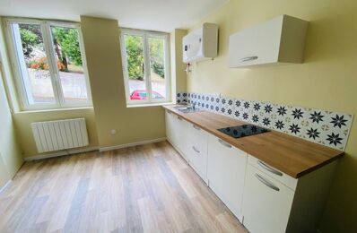 location appartement 280 € CC /mois à proximité de La Valla-en-Gier (42131)