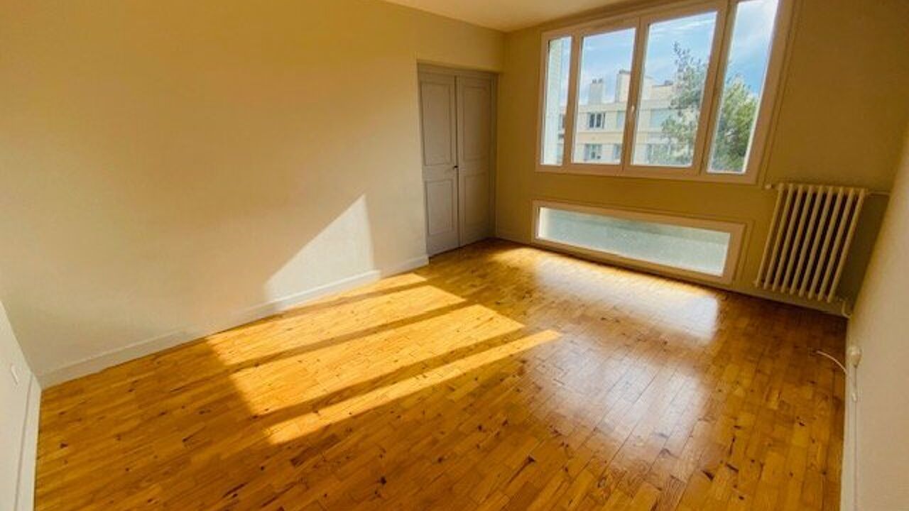 appartement 3 pièces 54 m2 à louer à Saint-Étienne (42000)