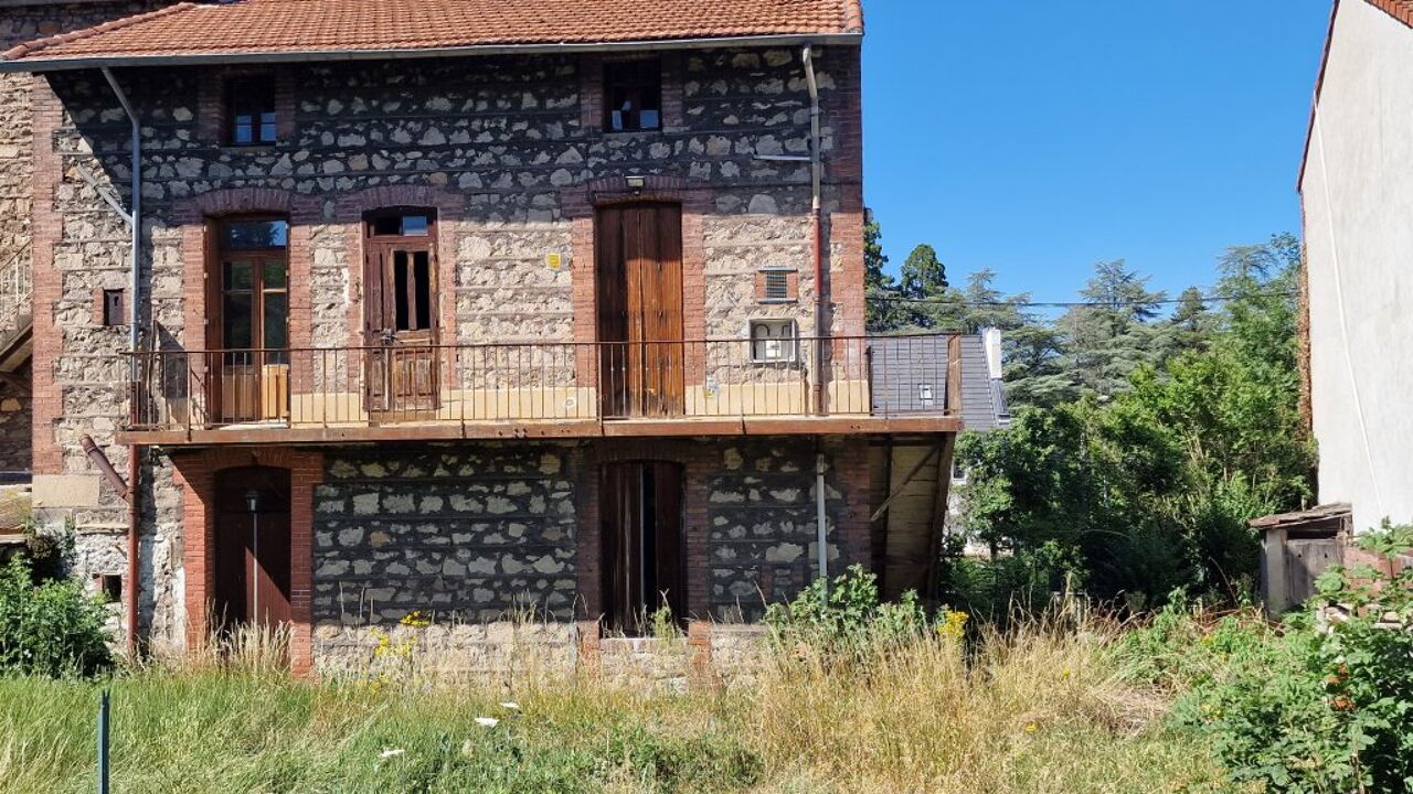 immeuble  pièces 240 m2 à vendre à Fraisses (42490)