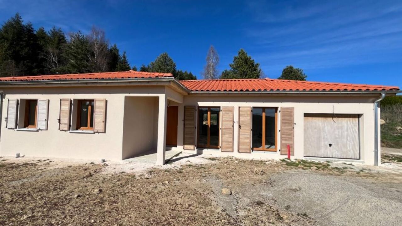 maison 5 pièces 99 m2 à vendre à Estivareilles (42380)