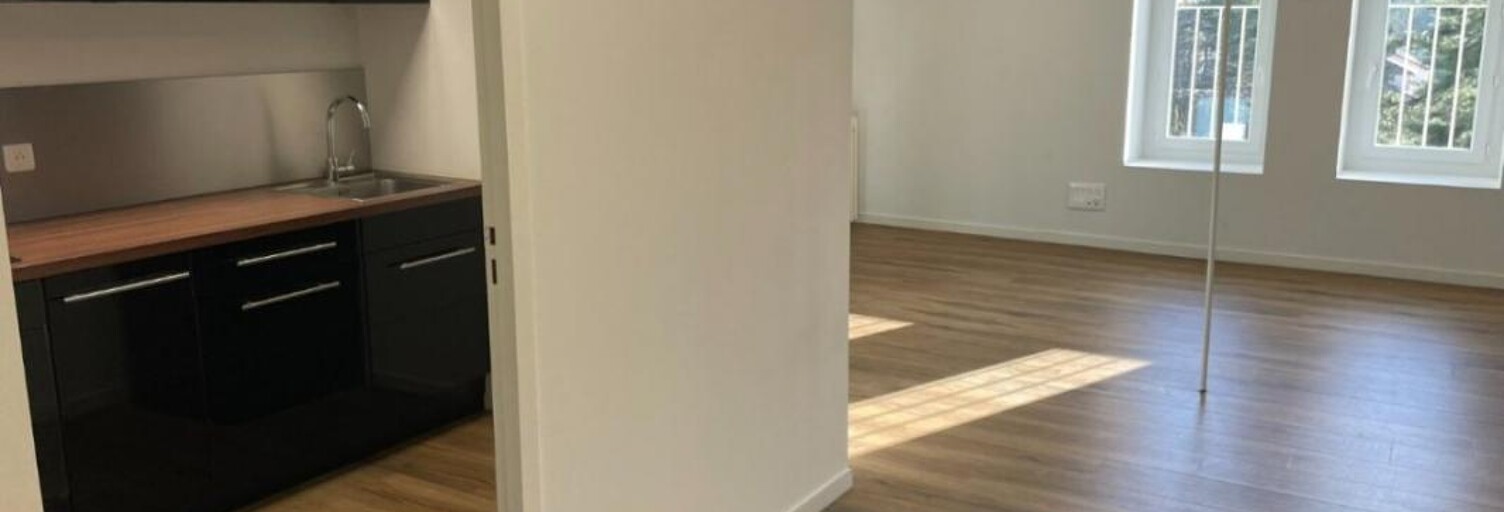 Bureau  44 m² à louer à Saint-Chamond (42400)