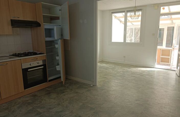 A LOUER APPARTEMENT T2 A LOUER — photo 4