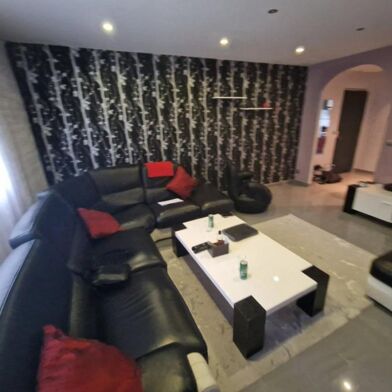 Appartement 4 pièces 99000 €