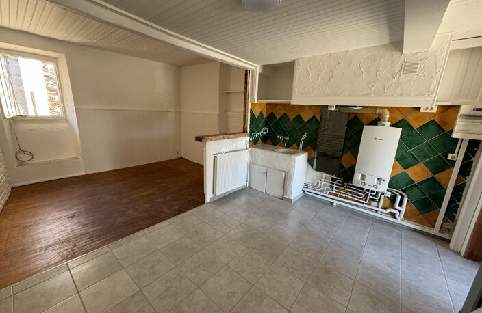 Maison atypique en pierres — photo 2