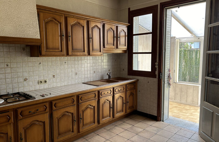 Maison de ville en plein centre de Poix de Picardie — photo 4