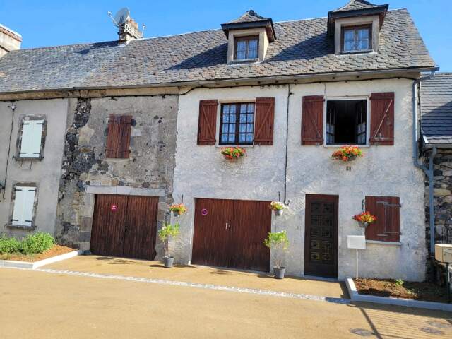 Maison 7 pièces 133 m² à Sauvat — photo du bien