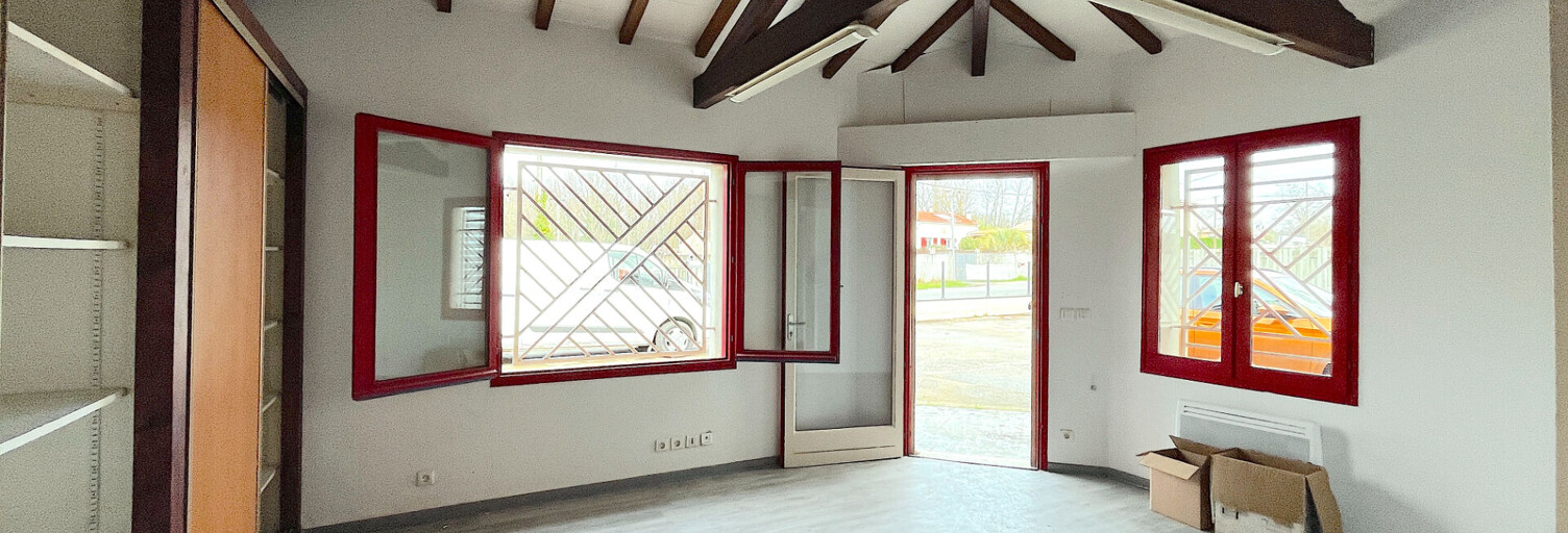 Bureau  51 m² à louer à Cavignac (33620)