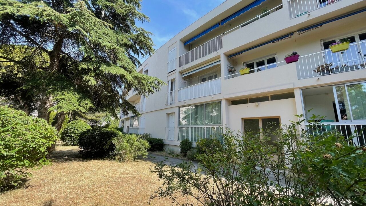 appartement 2 pièces 56 m2 à vendre à Toulon (83200)