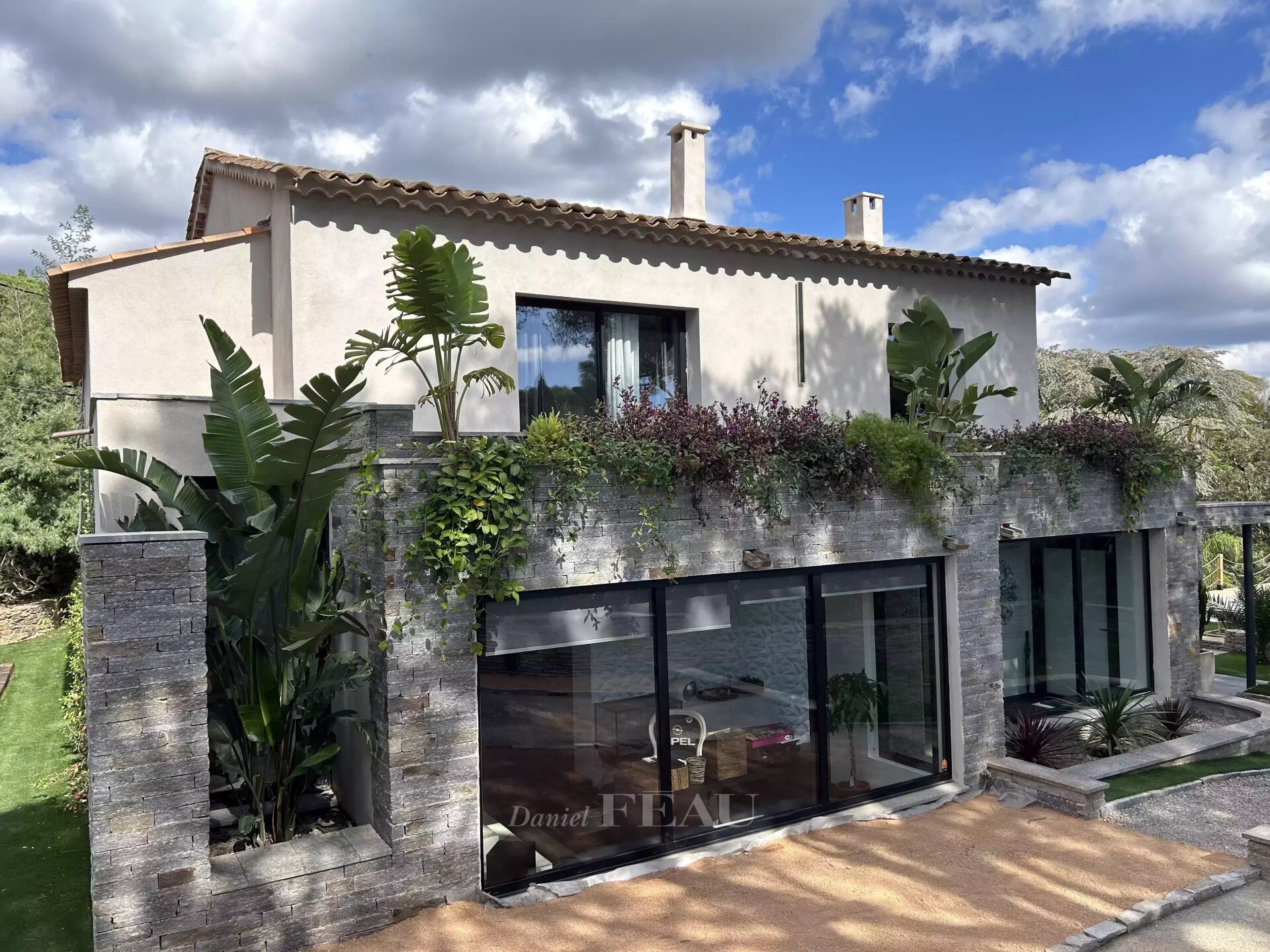 Villa / Maison 8 pièces  à vendre Grimaud 83310