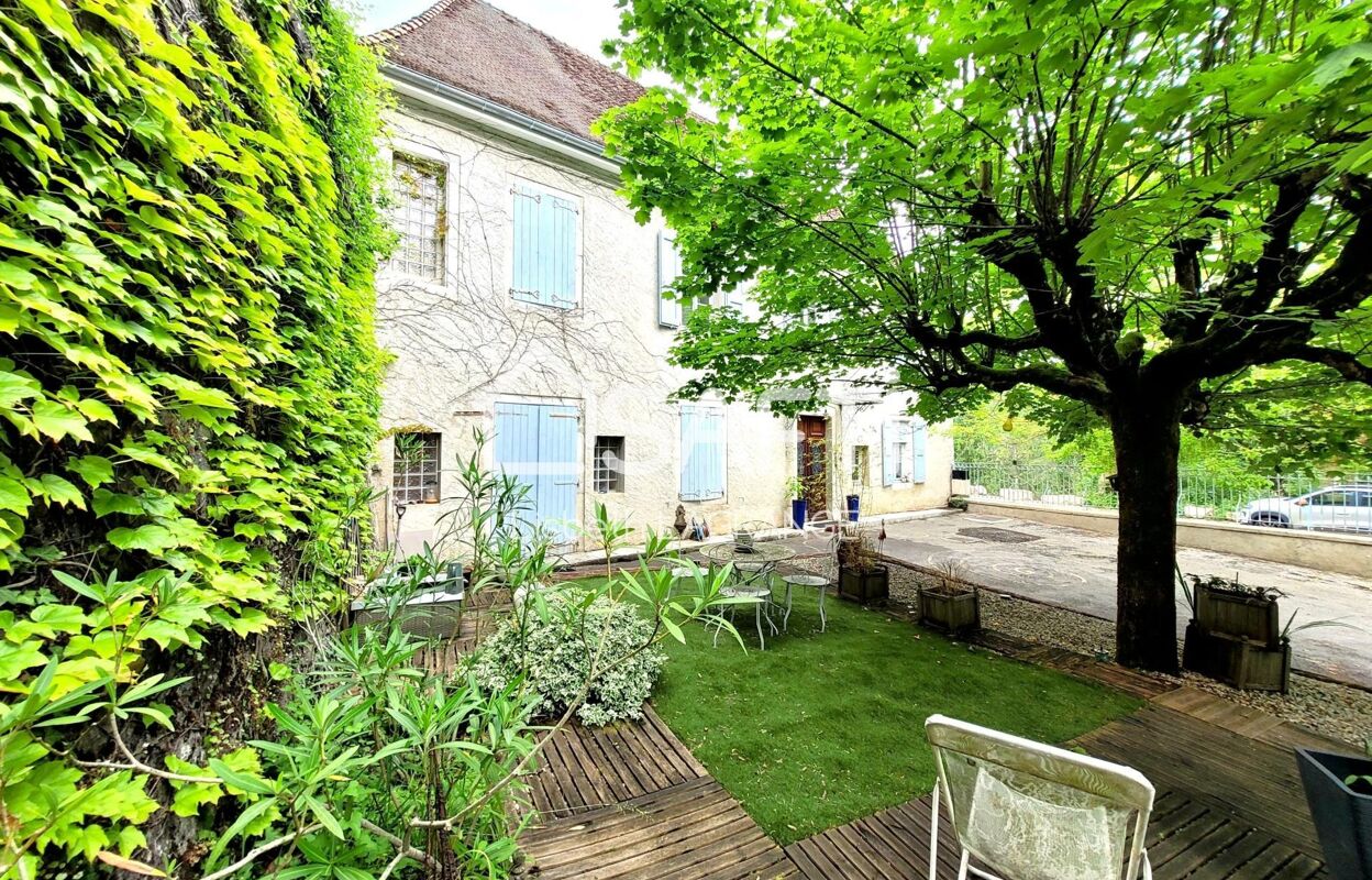 maison 7 pièces 300 m2 à vendre à Saint-Geoire-en-Valdaine (38620)