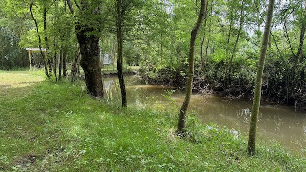 terrain  pièces 1985 m2 à vendre à Thiré (85210)