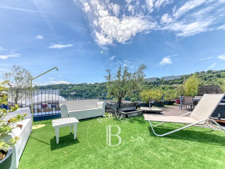 Lyon 2 - Confluence - Appartement meublé de 150,23 m² - Garage double - Terrasse - 4 Chambres — photo 1