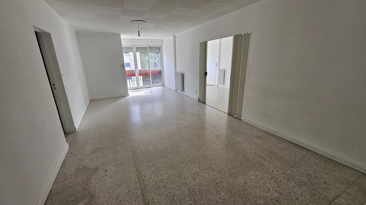 appartement 5 pièces 98 m2 à louer à Nîmes (30900)