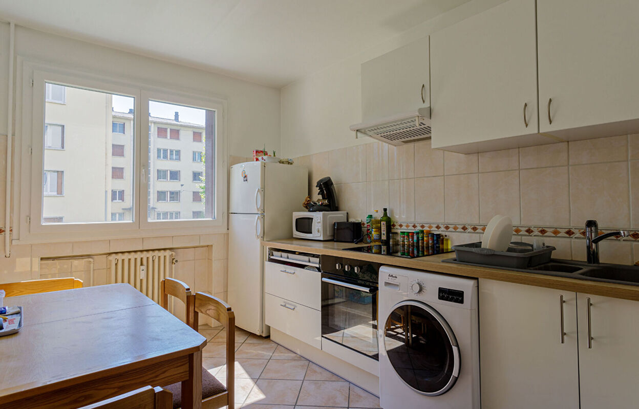 appartement 3 pièces 61 m2 à vendre à Chambéry (73000)