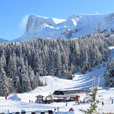 Commerce  440000 €