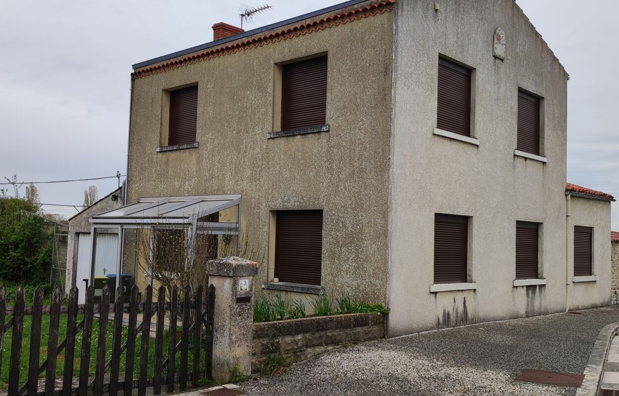 maison 5 pièces 119 m2 à vendre à L'Houmeau (17137)