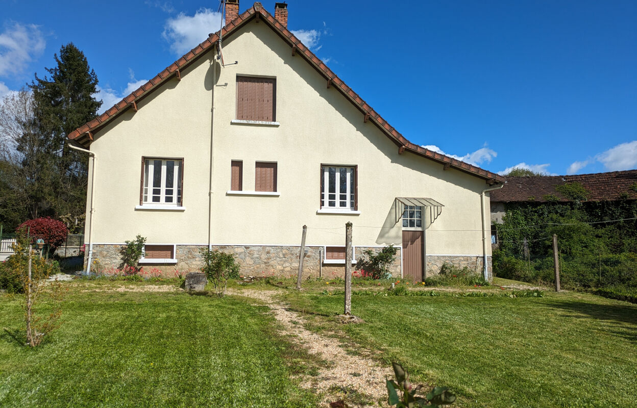 maison 5 pièces 88 m2 à vendre à Châlus (87230)