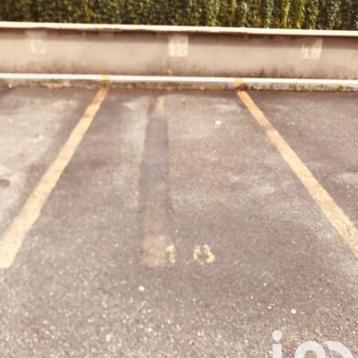 Parking 12 m²