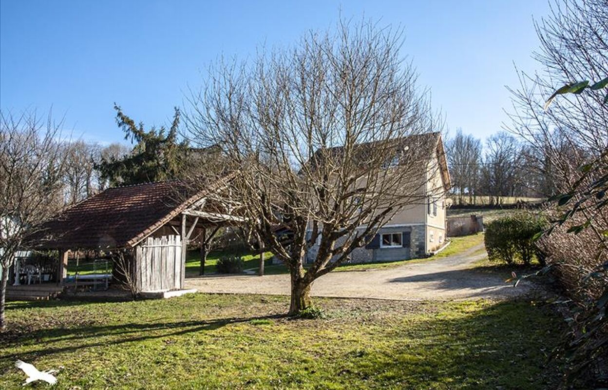 maison 5 pièces 118 m2 à vendre à Saint-Méard-de-Drône (24600)