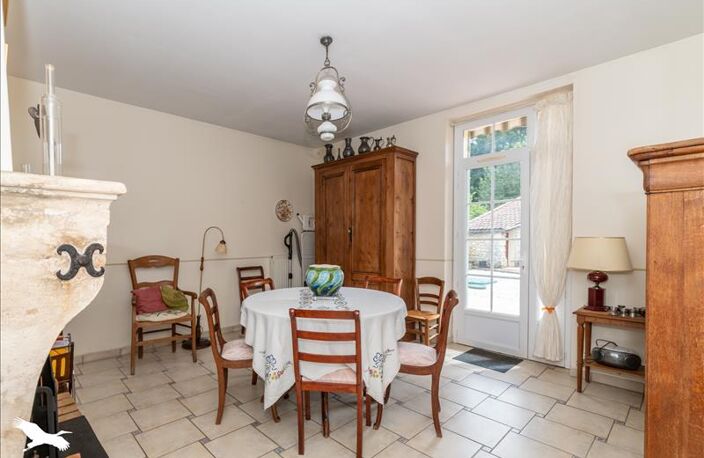 Maison en pierre de 4 pièces principales — photo 2