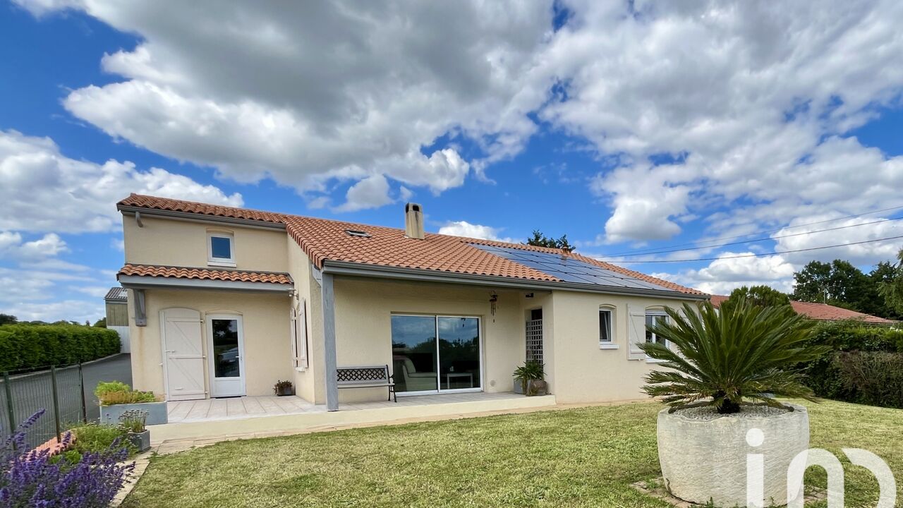 maison 5 pièces 144 m2 à vendre à Celles-sur-Belle (79370)