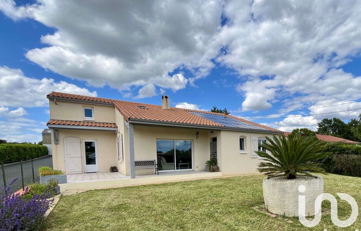 maison 5 pièces 144 m2 à vendre à Celles-sur-Belle (79370)