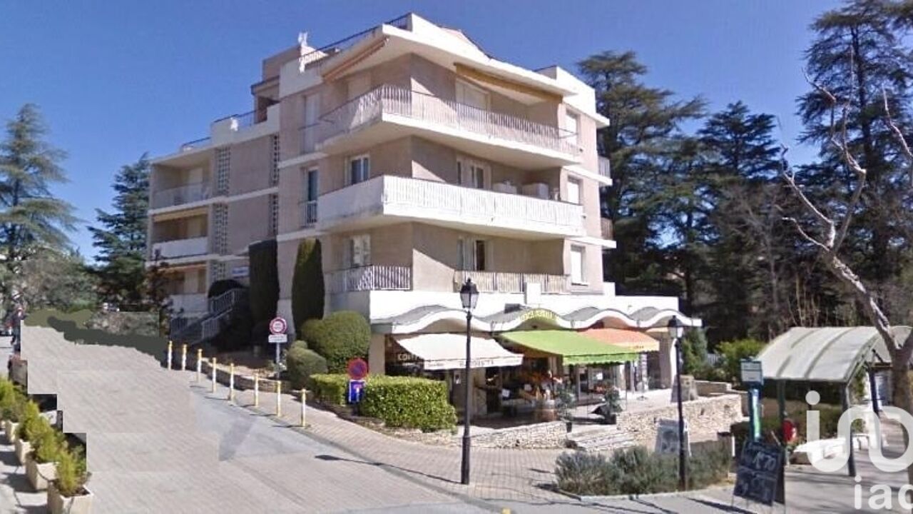 appartement 2 pièces 32 m2 à vendre à Gréoux-les-Bains (04800)