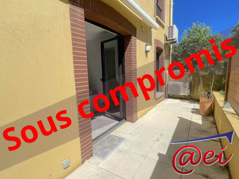 Appartement T2 récent avec terrasse, cave et parking Six-Fours- — photo 1