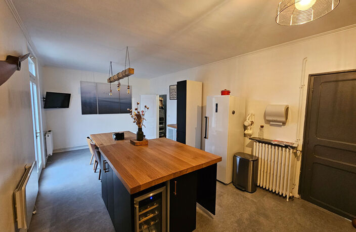 Maison secteur COULOMMIERS 6 pièces 195 M² — photo 5