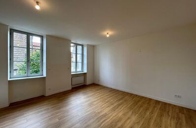 location appartement 572 € CC /mois à proximité de Saint-Loubouer (40320)