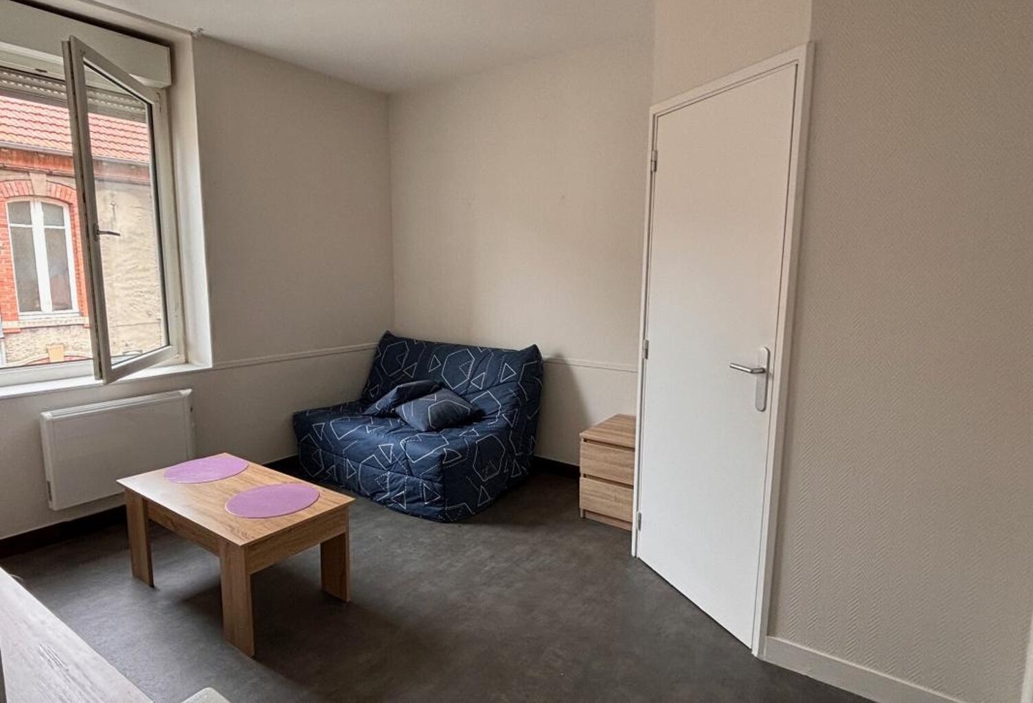 Reims secteur Jean Jaurès/ Cernay type 1 meublé — photo 1