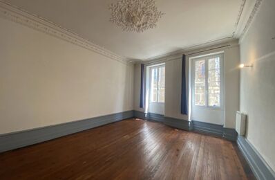 location appartement 580 € CC /mois à proximité de Séailles (32190)