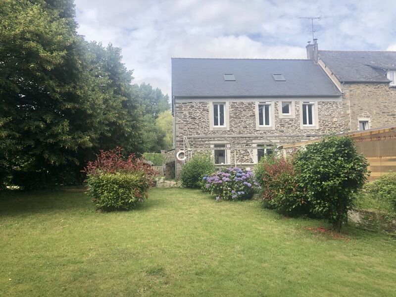 Villa / Maison 5 pièces  à vendre Carhaix-Plouguer 29270