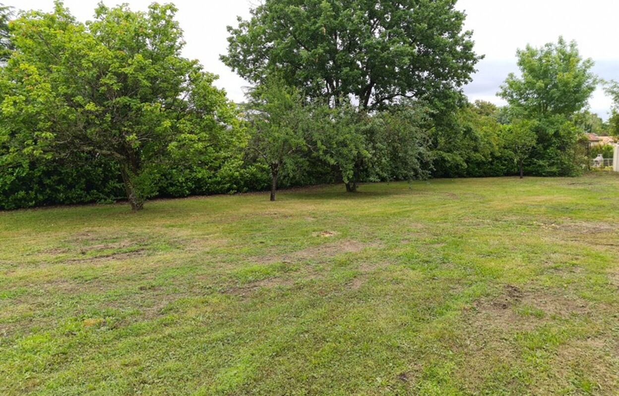 terrain  pièces 1192 m2 à vendre à Angoulême (16000)