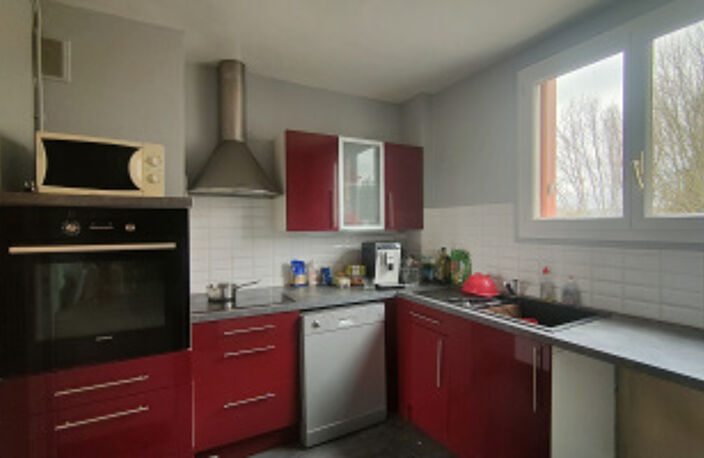 Grand appartement avec balcon à vendre 101520 EUR à Beauvais ( — photo 2